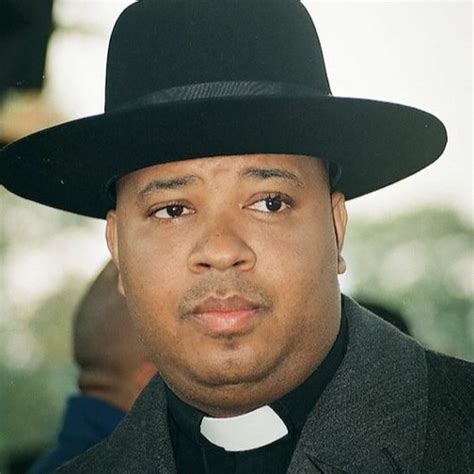 Reverend simmons - Feb 1, 2024 · Reverend Run, 59, whose real name is Joseph Simmons, is a man of many talents. He’s best known for being one of the founding members of the hip hop group Run-DMC . 